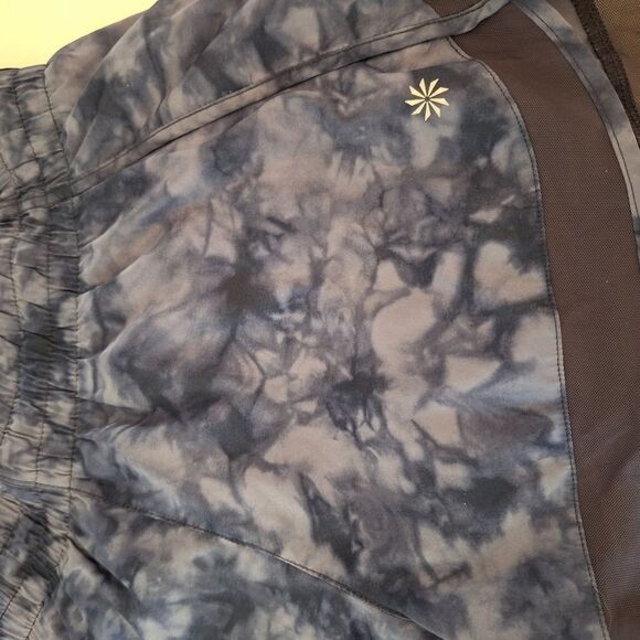 Athleta Mesh Racer Mid Rise  4in Small - Picture 7 of 7